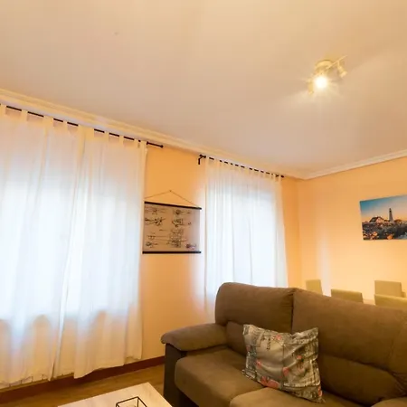 Vivienda Completa Junto A Plaza Barrio Vidal